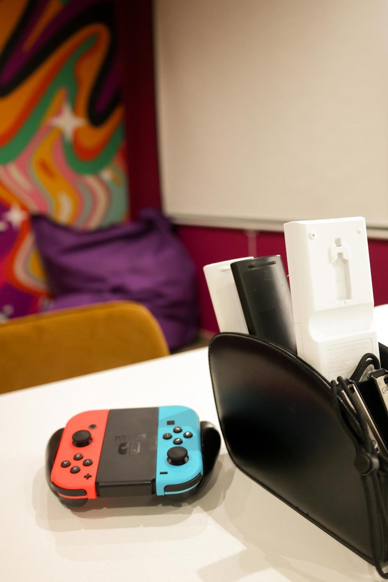 Capsule Groovy-Jacuzzi-Sauna-Billard-Netflix- Nintendo Switch & Jeux Монс Екстериор снимка