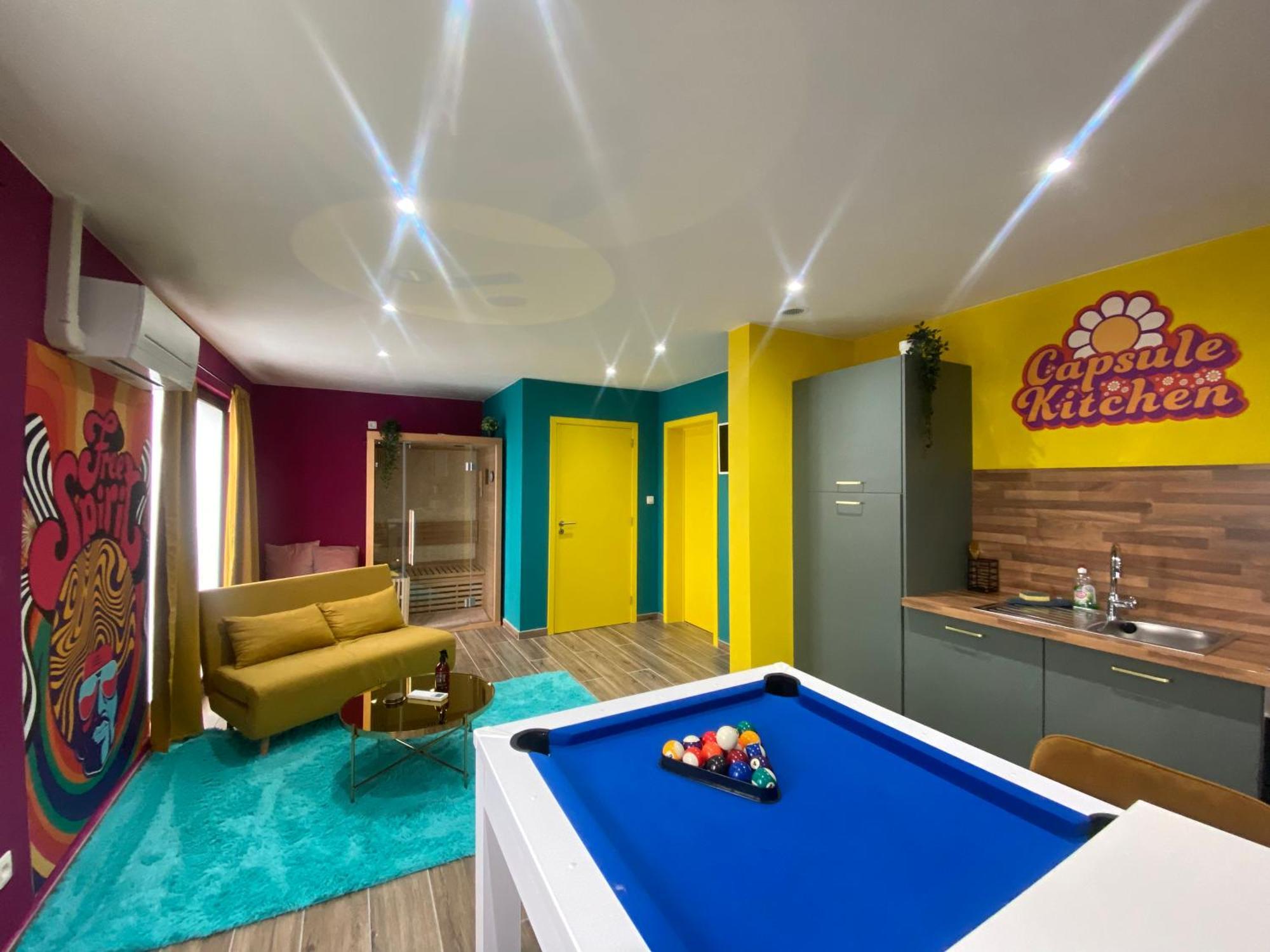 Capsule Groovy-Jacuzzi-Sauna-Billard-Netflix- Nintendo Switch & Jeux Монс Екстериор снимка